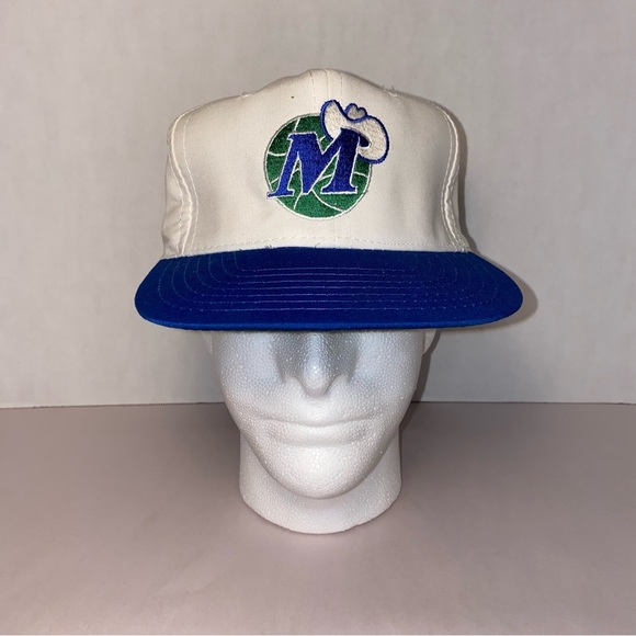 Vintage NBA Dallas Mavericks SnapBack Hat Cap White / Blue One Size By Pro Star